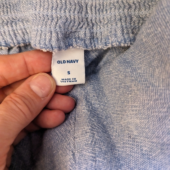 Old Navy Linen Romper with smocked back. Size small. - Picture 9 of 9